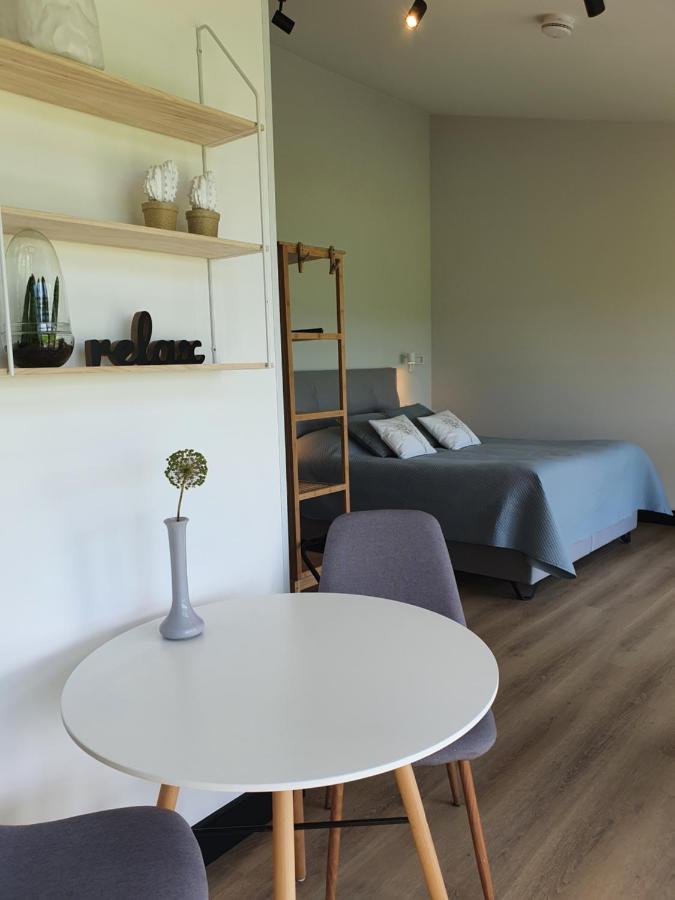 Hippe Schuur Bed & Breakfast Tytsjerk Bagian luar foto