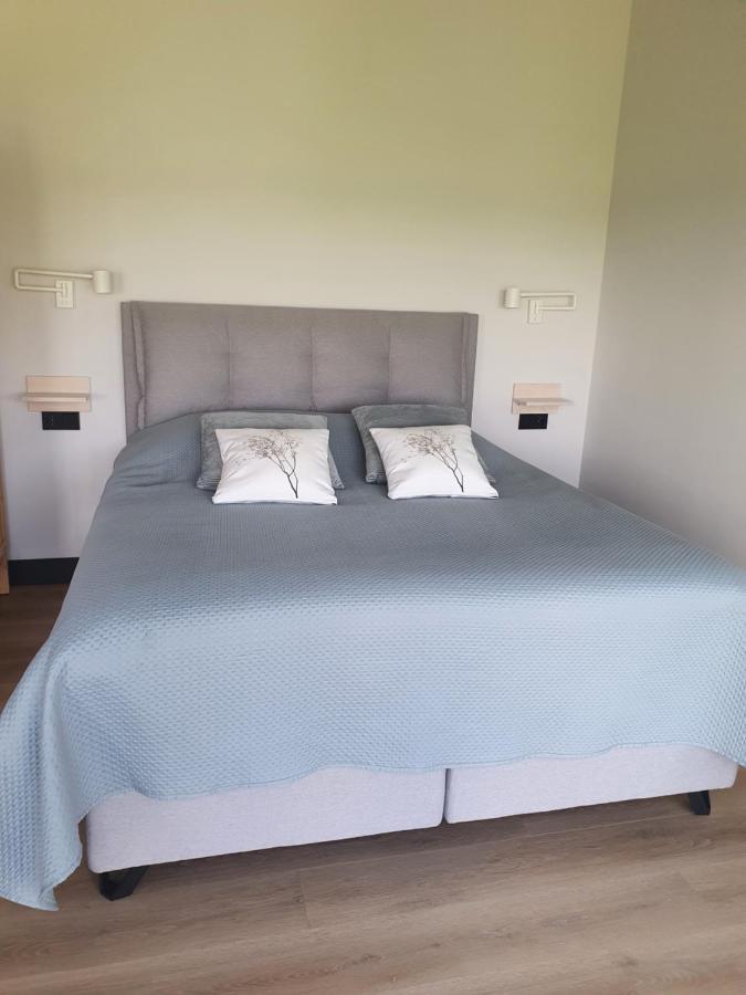 Hippe Schuur Bed & Breakfast Tytsjerk Bagian luar foto