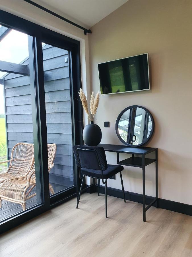 Hippe Schuur Bed & Breakfast Tytsjerk Bagian luar foto