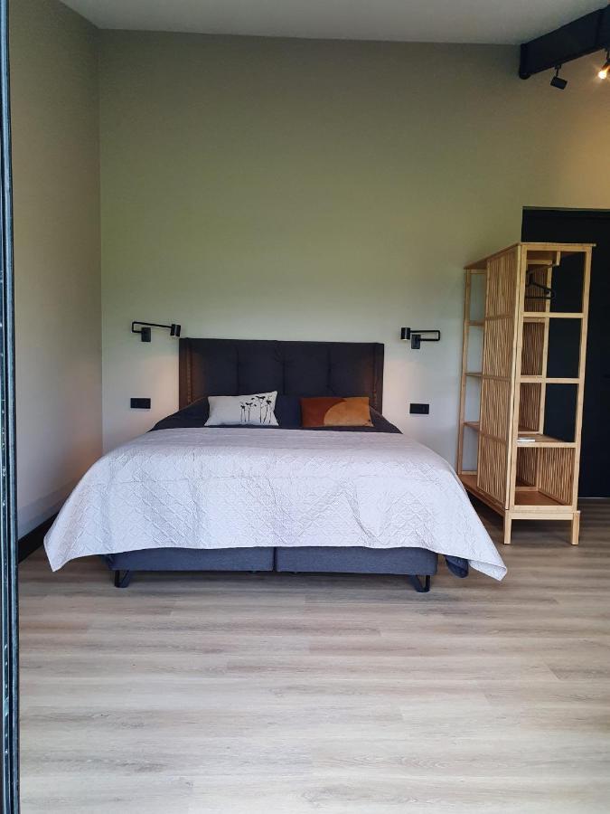 Hippe Schuur Bed & Breakfast Tytsjerk Bagian luar foto