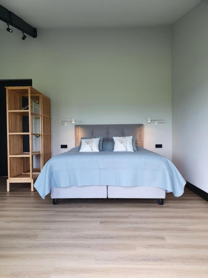 Hippe Schuur Bed & Breakfast Tytsjerk Bagian luar foto